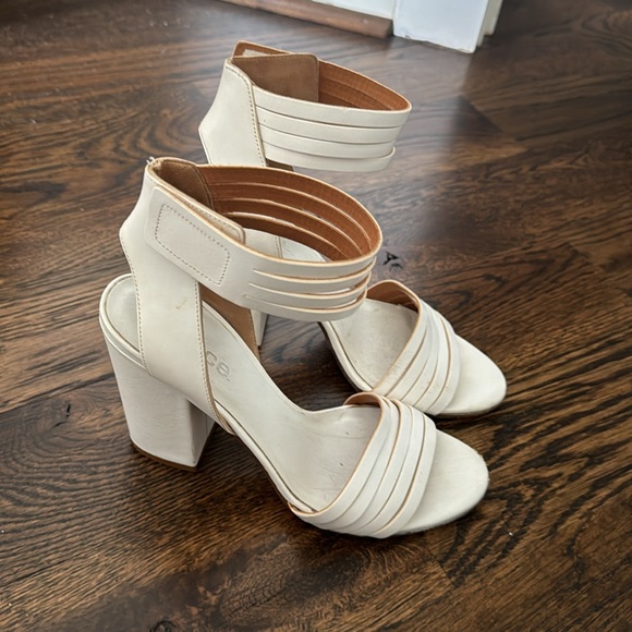 Vince ankle strap heeled sandal - Picture 2 of 6